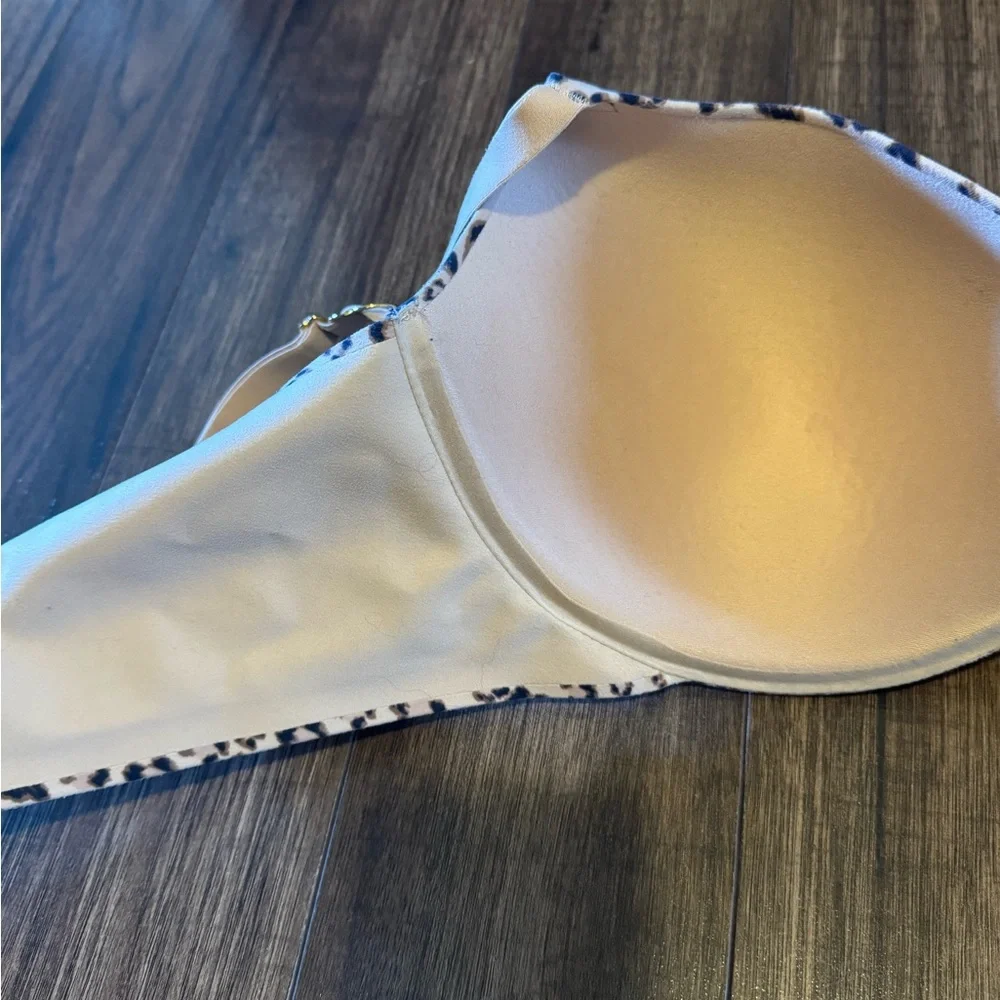 Victoria's Secret Leopard Print T-Shirt Bra in Beige and Black - Picture 4 of 5